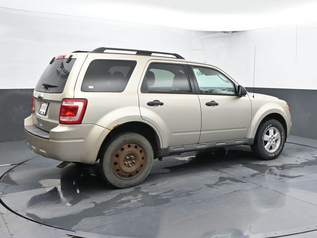 Used 2010 Ford Escape XLT SUV