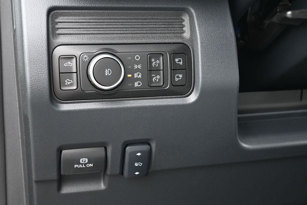 New 2026 Ford F-450 Lariat DRW Truck Crew Cab
