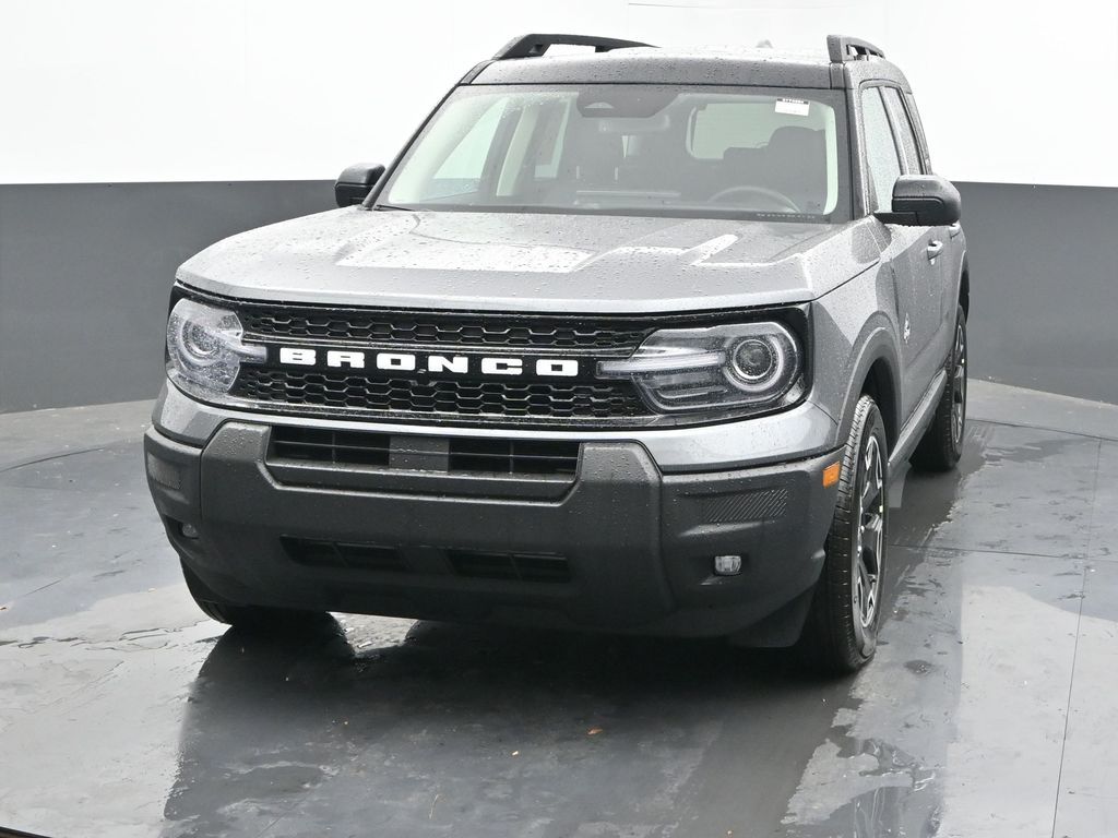 2025 Ford Bronco Sport Outer Banks photo 3