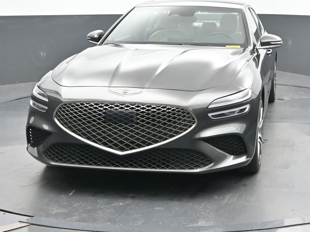 2024 Genesis G70 2.5T photo 3