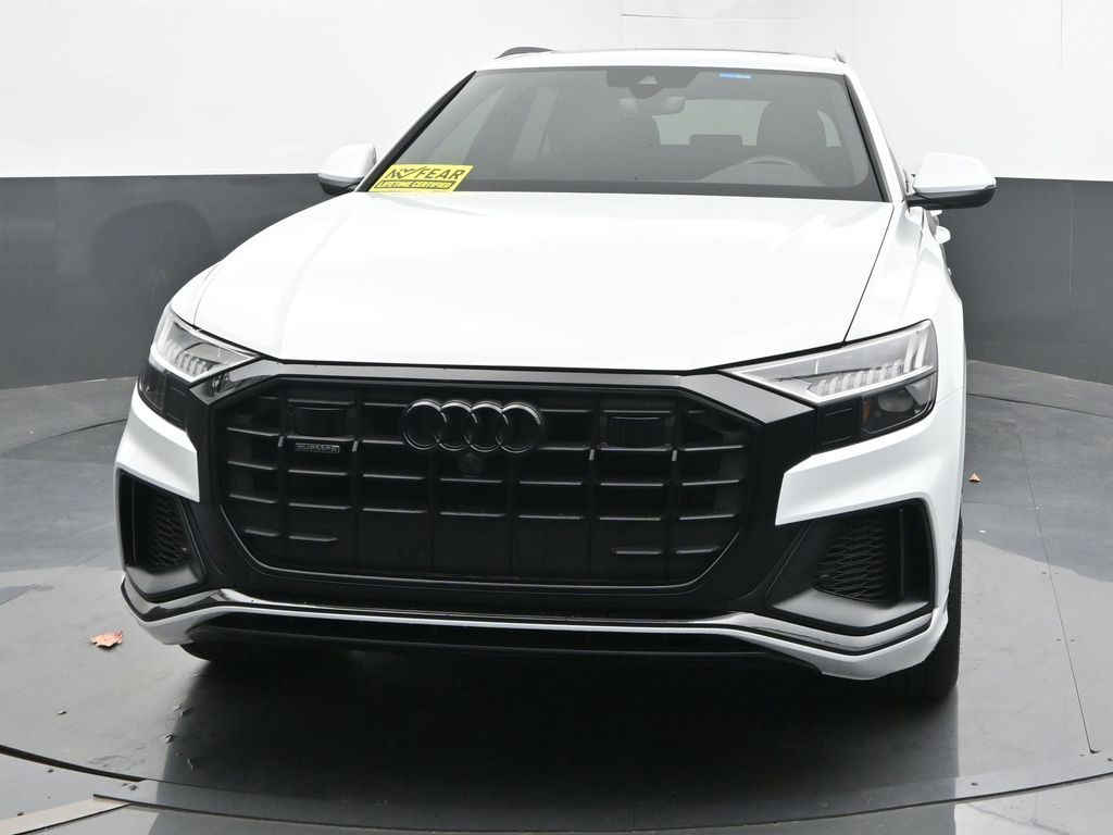 2022 Audi Q8 55 Premium Plus photo 2