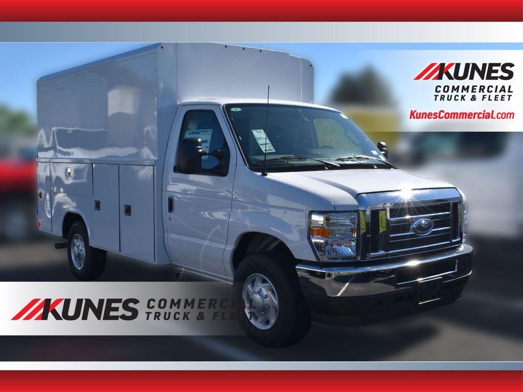 2025 Ford E-Series SRW E-350 Super Duty 138 in WB's photo