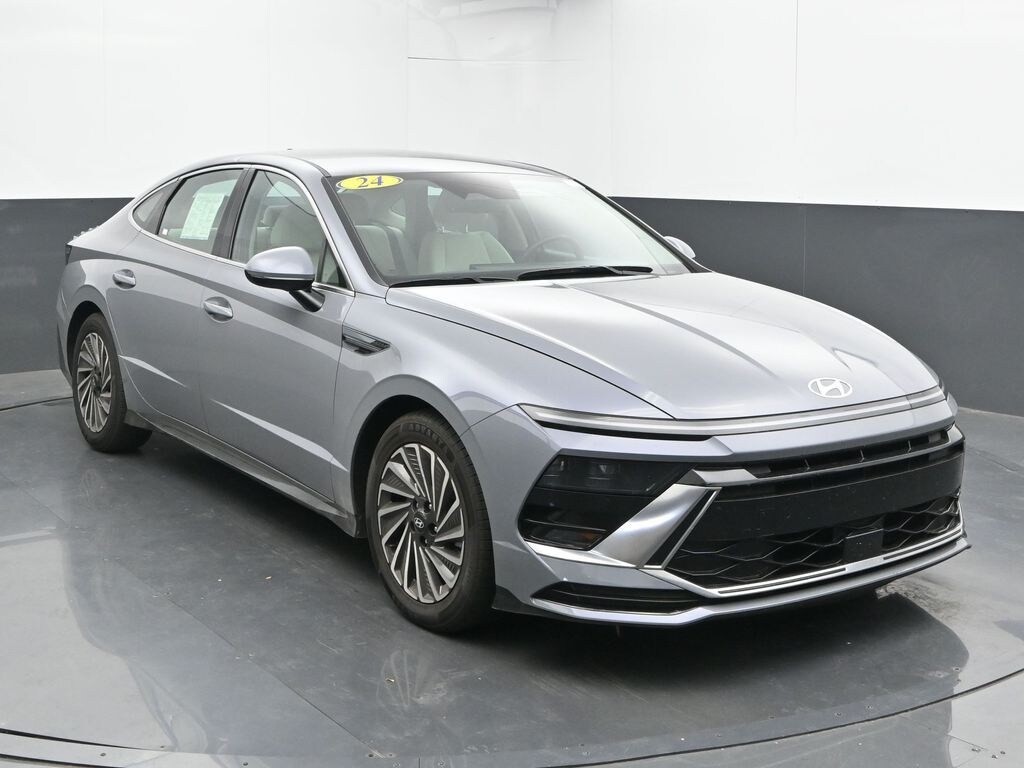 Used 2024 Hyundai Sonata Hybrid SEL Sedan