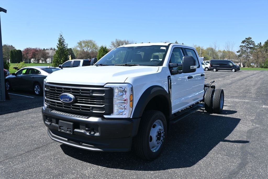 New 2026 Ford F-450 Chassis XL DRW Truck Crew Cab