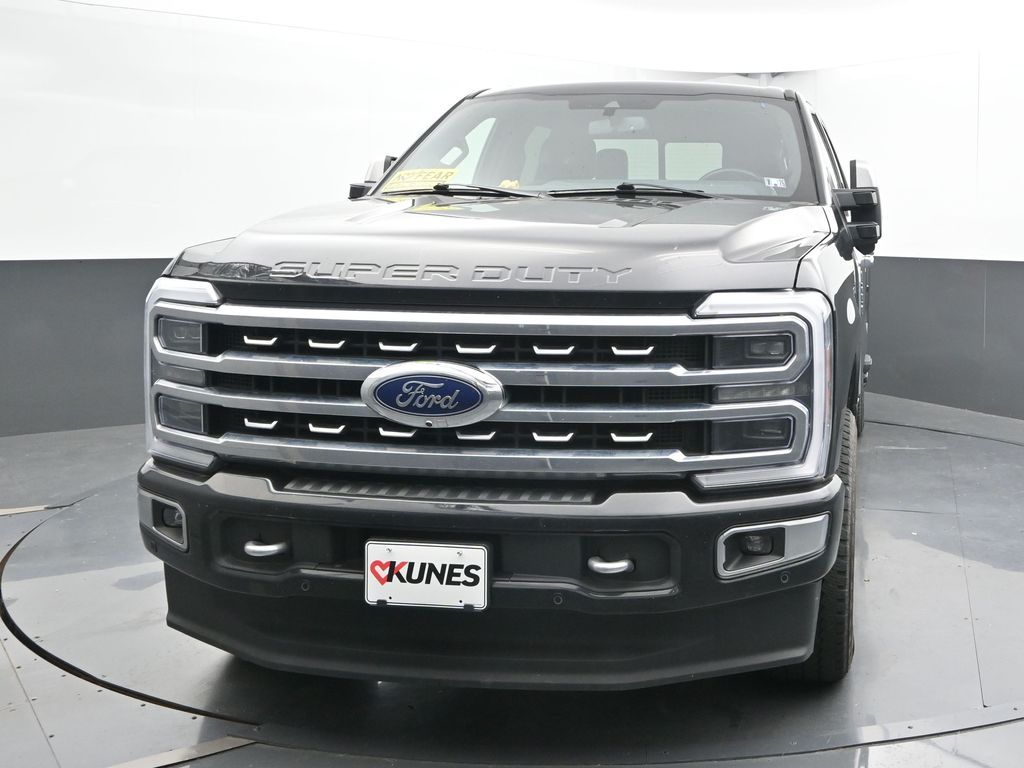 2024 Ford F-250 Platinum photo 3