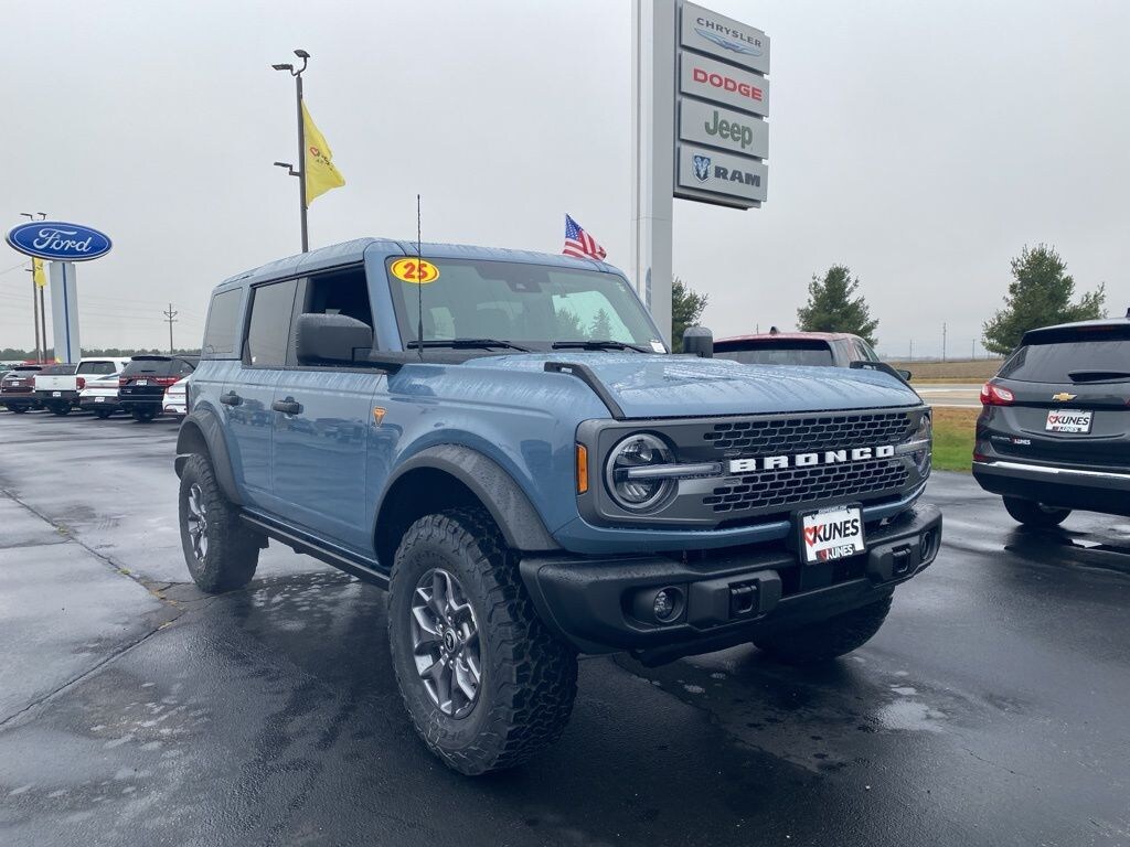 New 2025 Ford Bronco Badlands SUV
