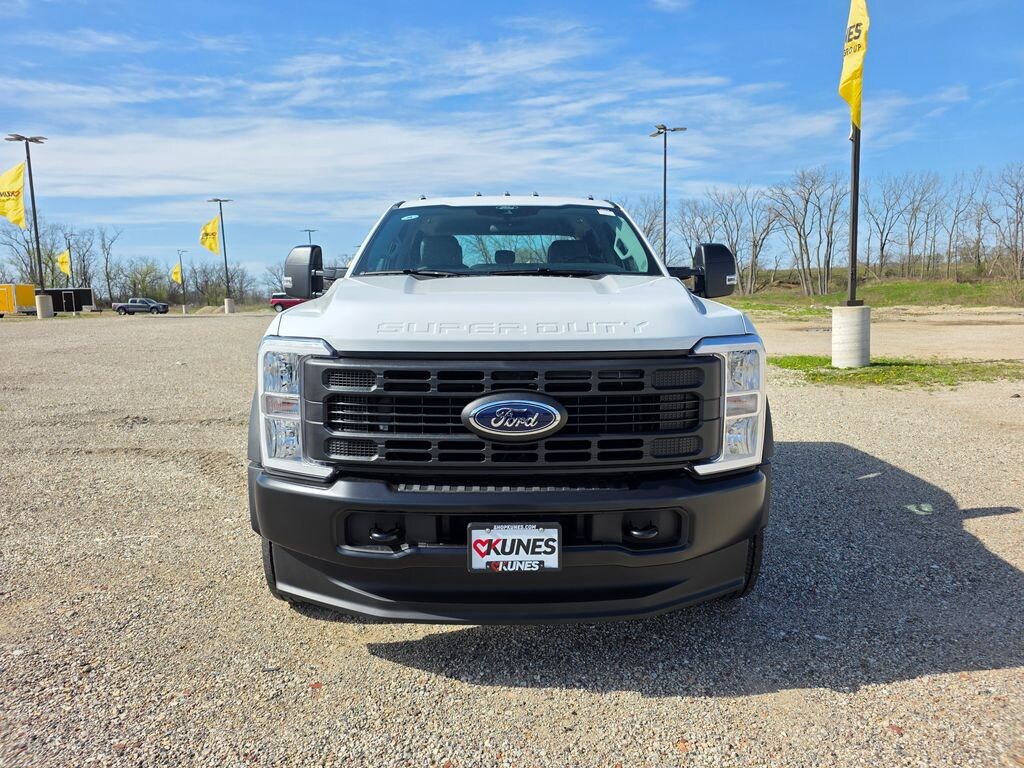 New 2026 Ford F-450 Chassis XL DRW Truck Crew Cab