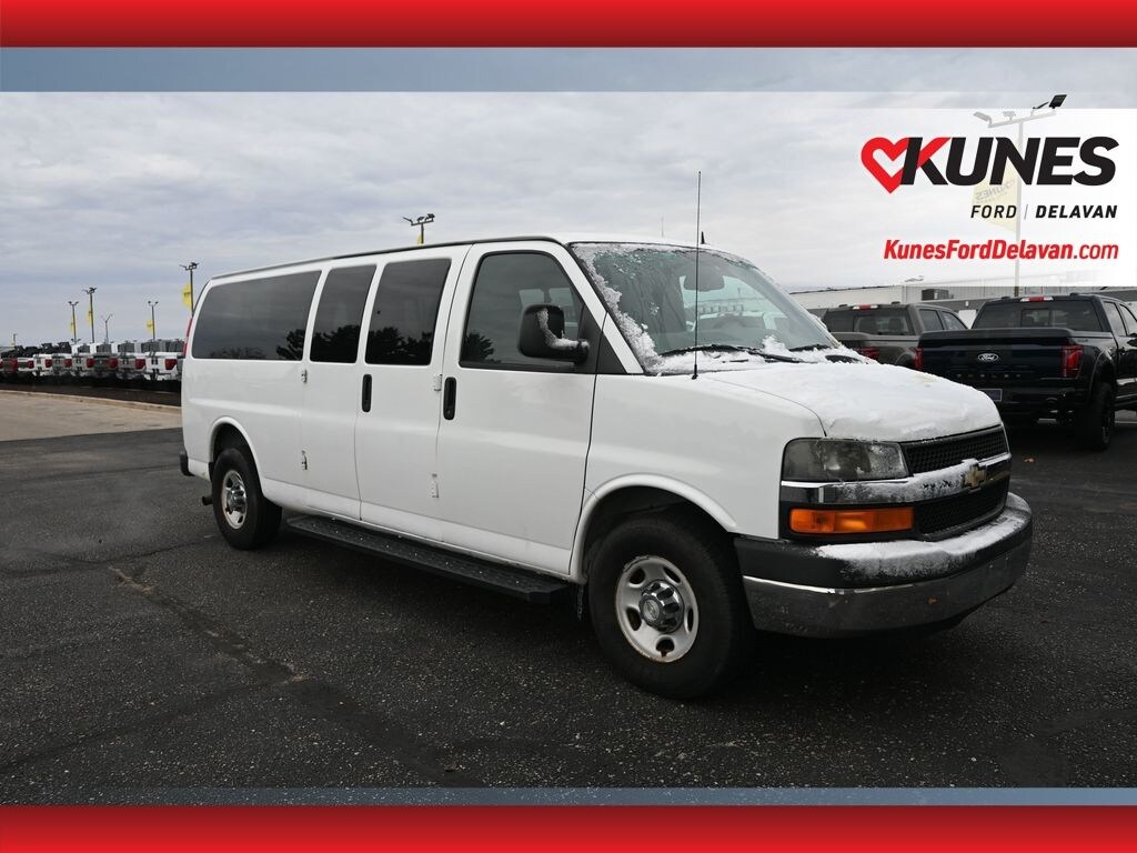 Used 2011 Chevrolet Express 3500 LT Passenger Van Extended Passenger Van