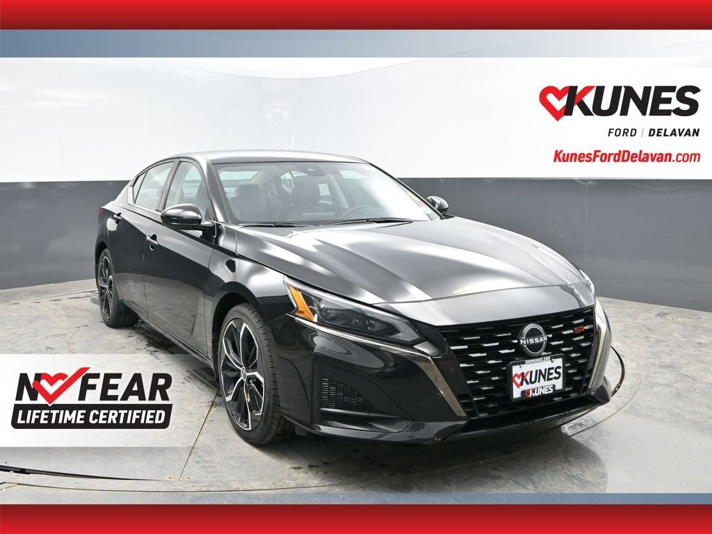 Used 2025 Nissan Altima 2.5 SR Sedan