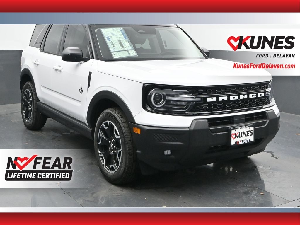 2025 Ford Bronco Sport Outer Banks's photo