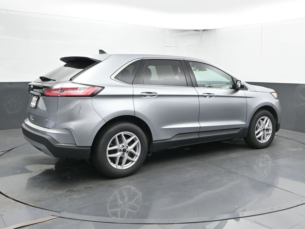 Used 2024 Ford Edge SEL SUV