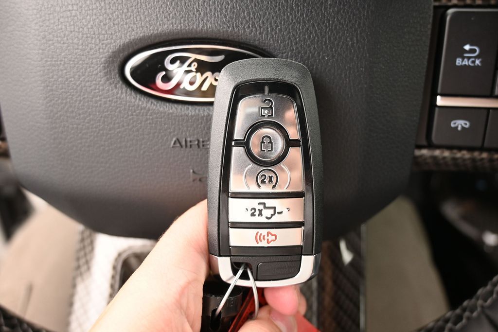 2025 Ford F-150 Lariat - Photo 23