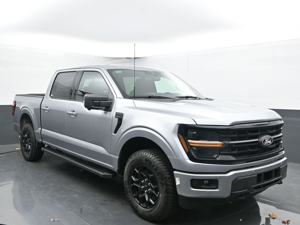 2025 Ford F-150 XLT photo 2