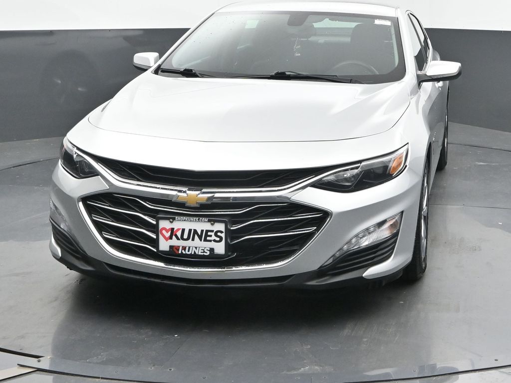 2020 Chevrolet Malibu 1LT photo 2