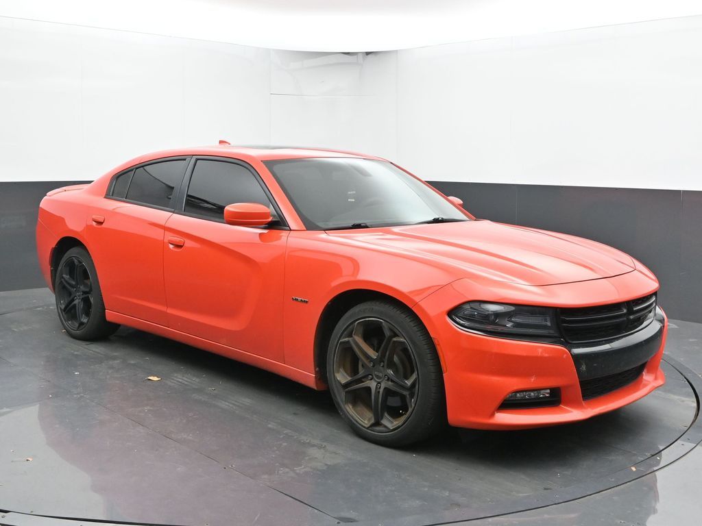2017 Dodge Charger R/T photo 2