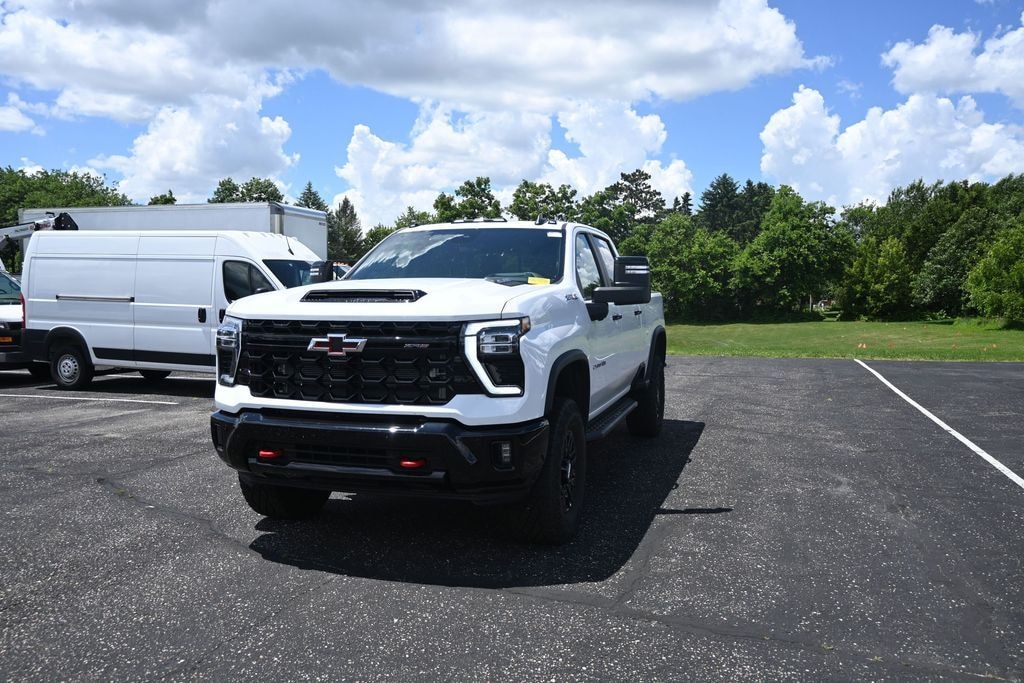 Used 2025 Chevrolet Silverado 2500 HD ZR2 Truck Crew Cab
