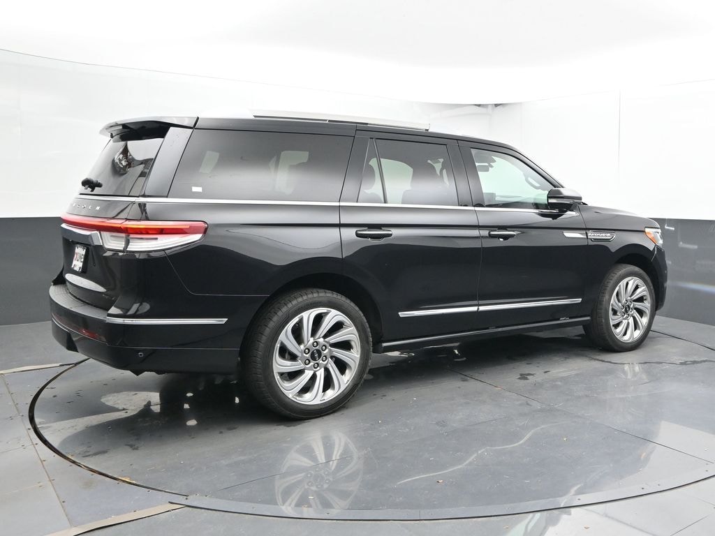 Used 2024 Lincoln Navigator Premiere SUV