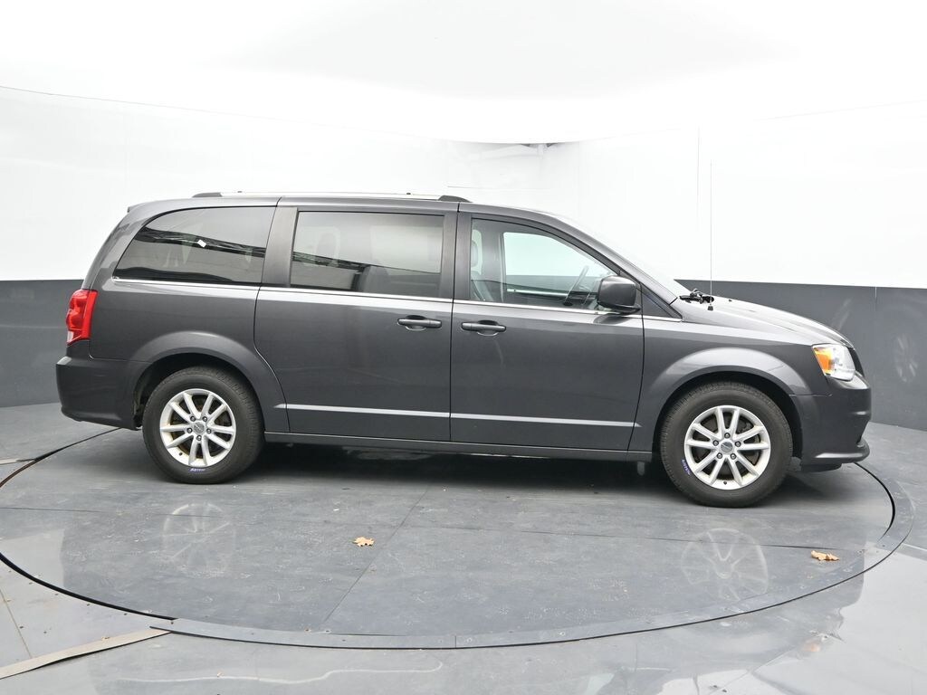 Used 2018 Dodge Grand Caravan SXT Van Passenger Van
