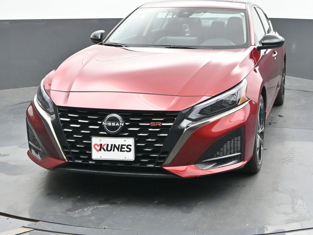 Used 2024 Nissan Altima 2.5 SR Sedan