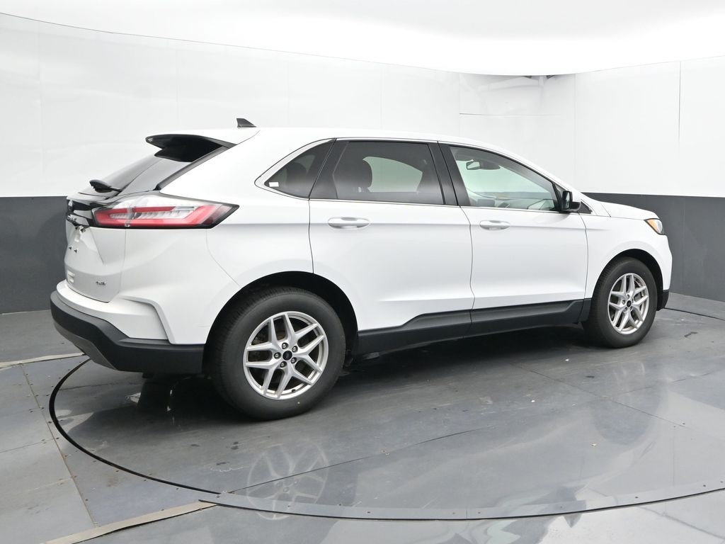 Used 2024 Ford Edge SUV