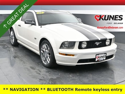 2005 Ford Mustang Coupe