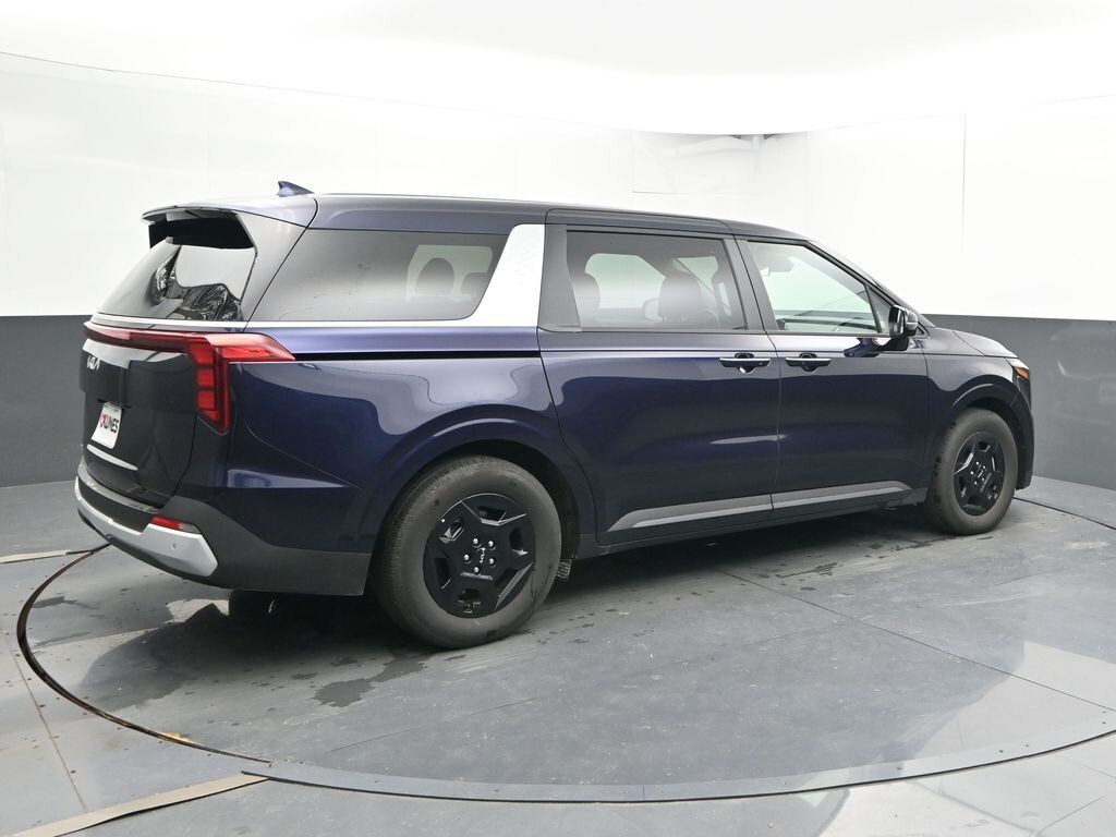 Used 2026 Kia Carnival LXS Van Passenger Van