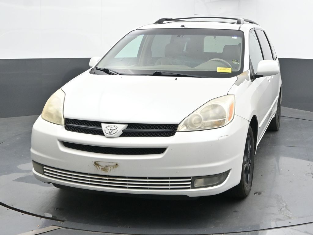 2005 Toyota Sienna XLE photo 3