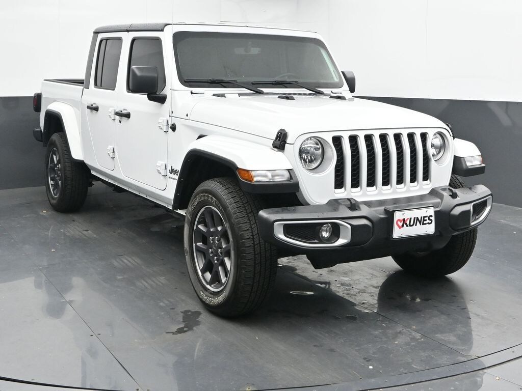 Used 2023 Jeep Gladiator Overland Truck Crew Cab