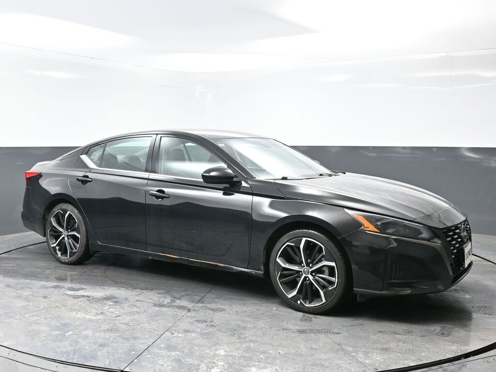 Used 2024 Nissan Altima 2.5 SR Sedan