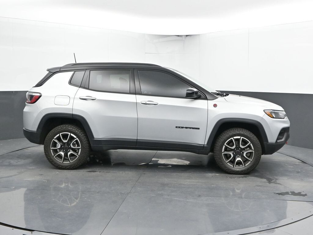 Used 2025 Jeep Compass Trailhawk SUV