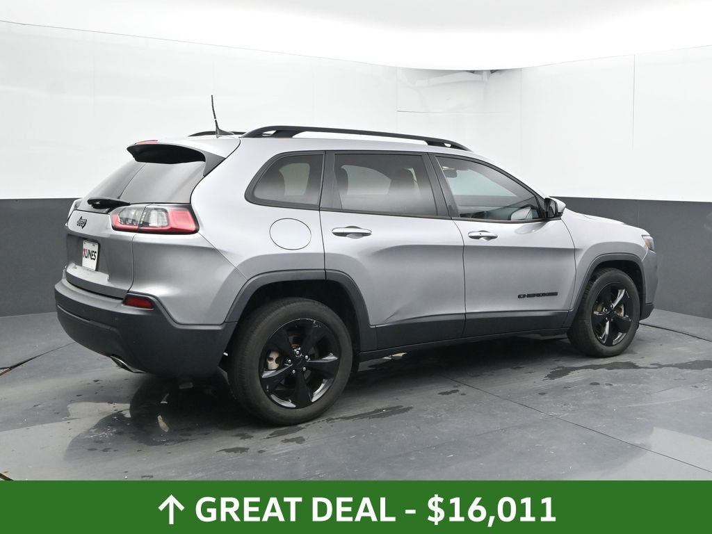Used 2019 Jeep Cherokee Latitude Plus FWD SUV
