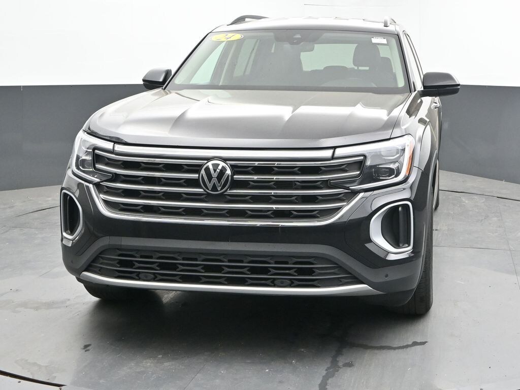 Used 2024 Volkswagen Atlas 2.0T SE w/Technology SUV