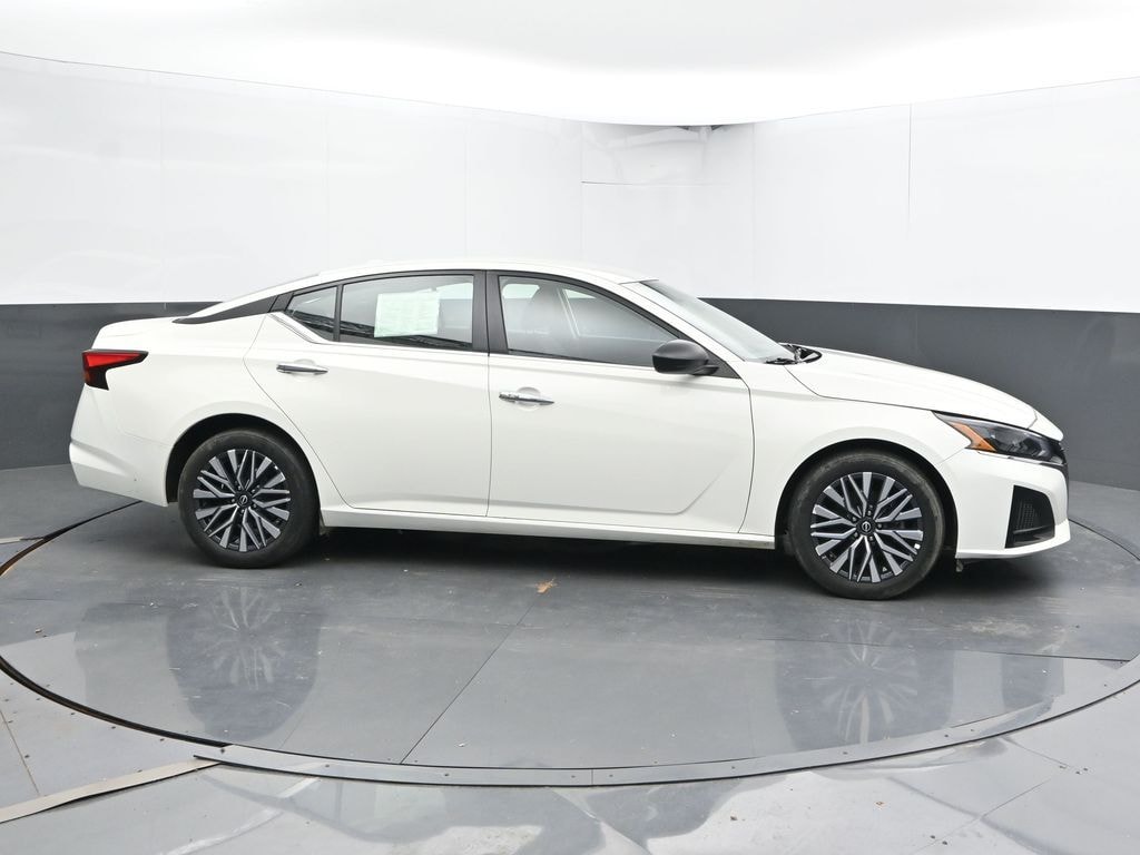 Certified 2025 Nissan Altima SV Sedan