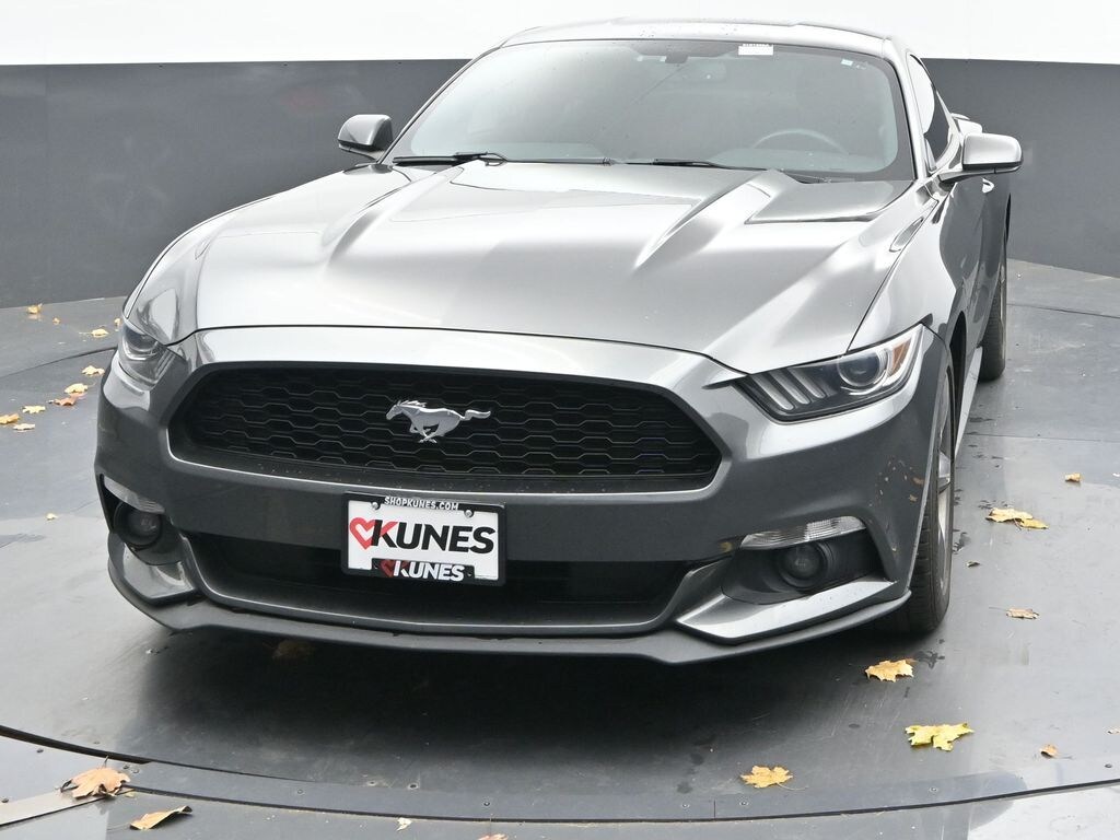Used 2016 Ford Mustang V6 Coupe