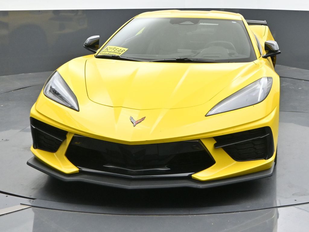 2025 Chevrolet Corvette Stingray 2LT photo 3