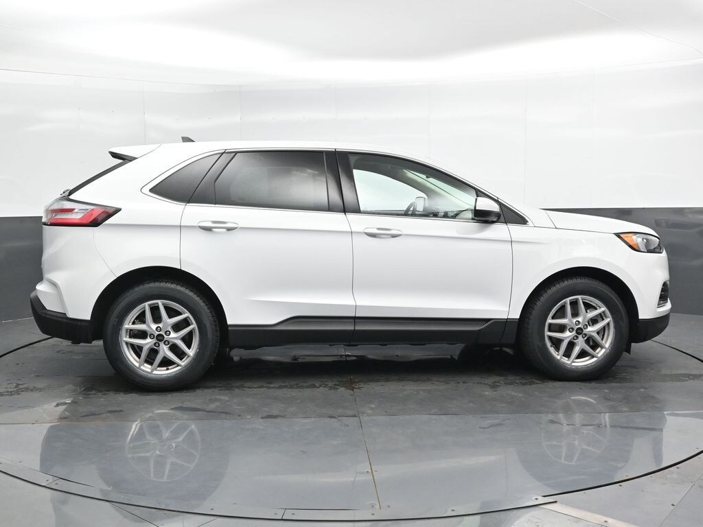 Used 2024 Ford Edge SUV