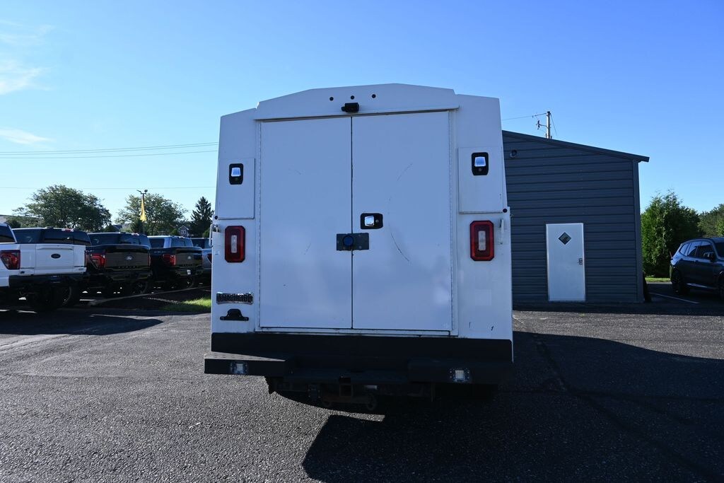 Used 2021 Ford E-350 Cutaway Truck