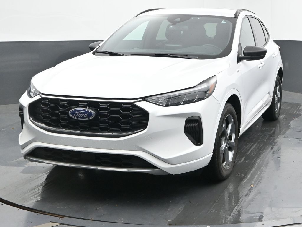 2023 Ford Escape ST-Line photo 3