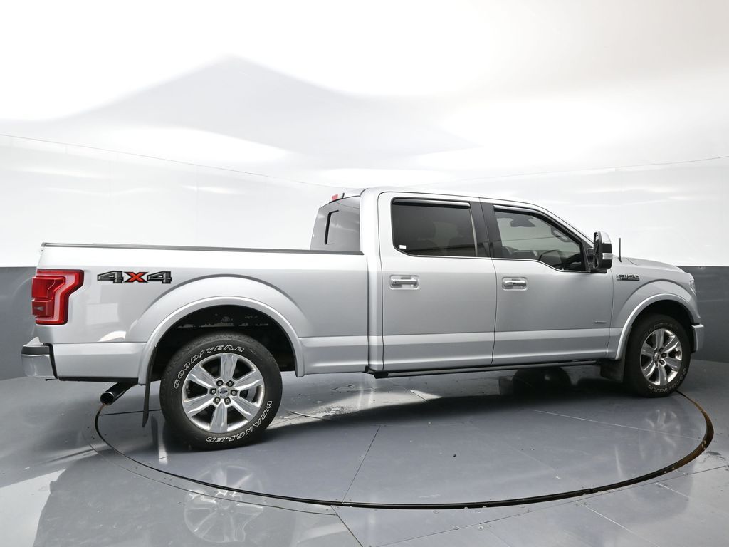 2016 Ford F-150 Platinum photo 2