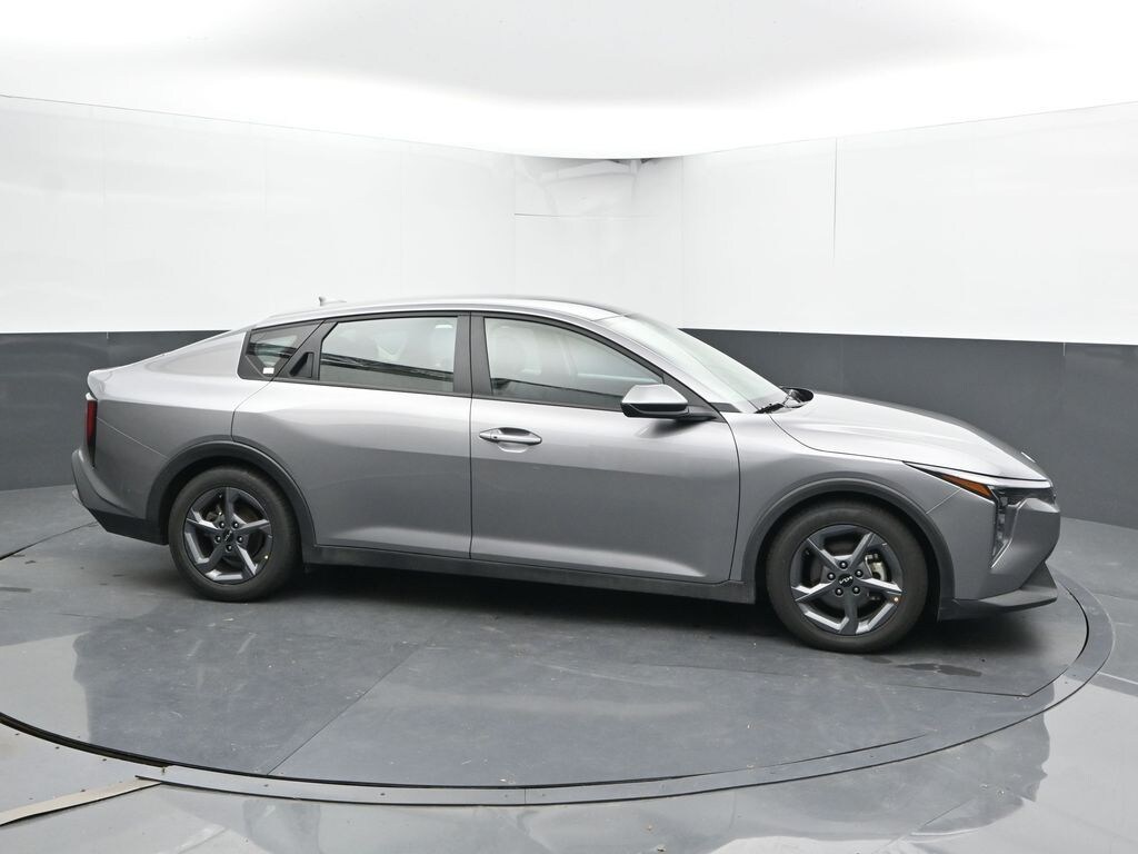 Used 2025 Kia K4 LXS Sedan