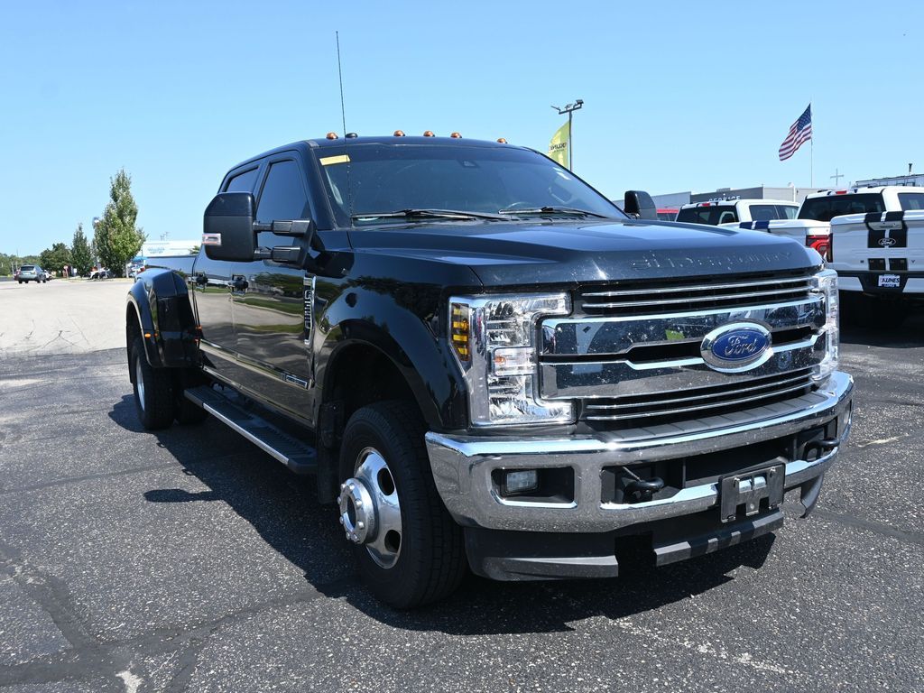 2018 Ford F-350 Lariat photo 3