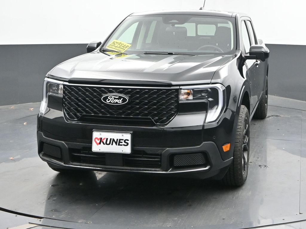 2025 Ford Maverick Lariat photo 2