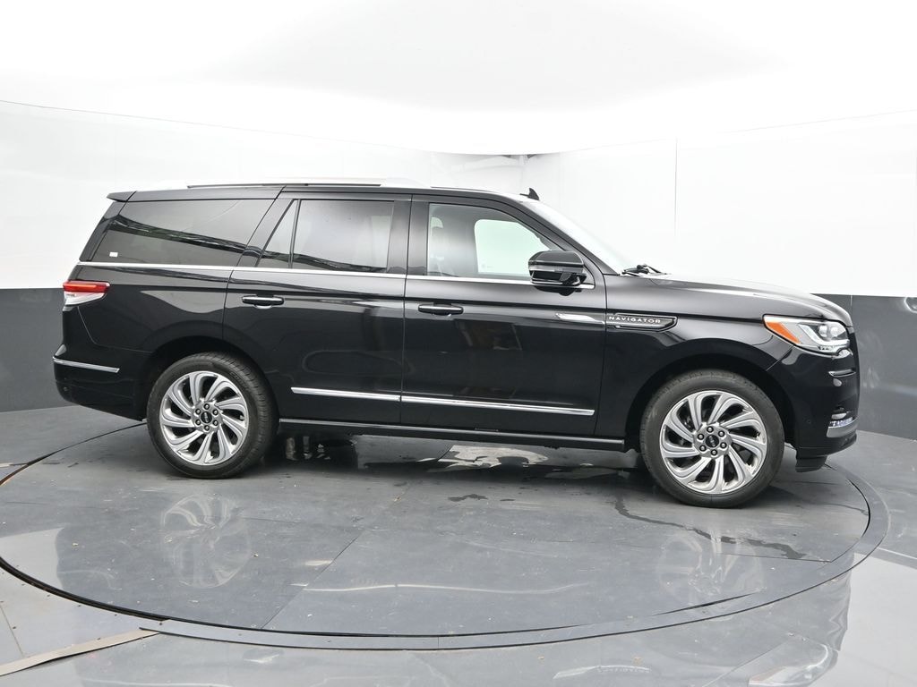 Used 2024 Lincoln Navigator Premiere SUV