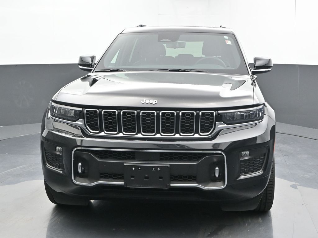 2023 Jeep Grand Cherokee Overland photo 3