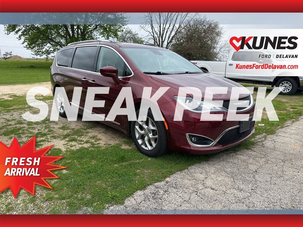 Used 2019 Chrysler Pacifica Touring L Van Passenger Van
