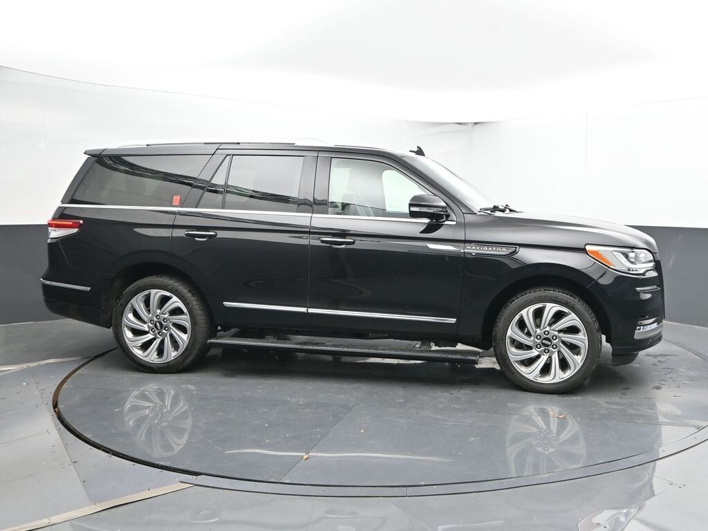 Used 2024 Lincoln Navigator Premiere SUV