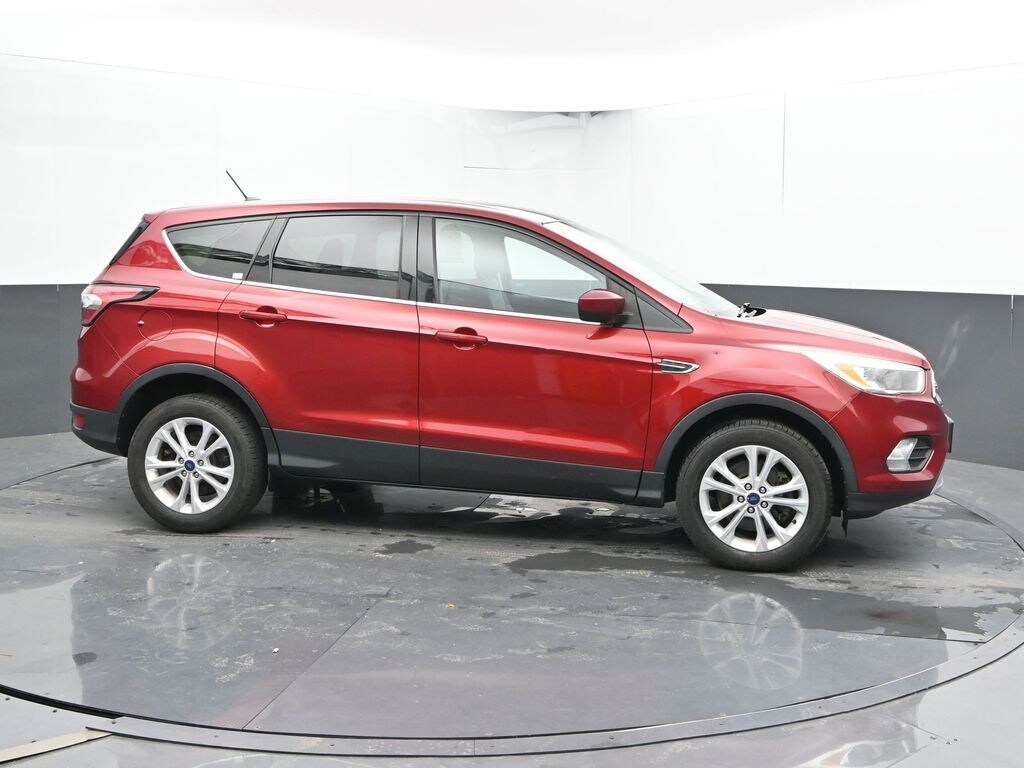 Used 2017 Ford Escape SE SUV