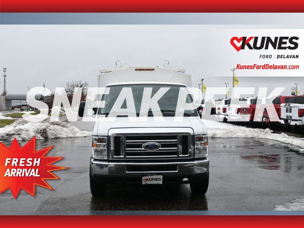 Used 2016 Ford E-350 Cutaway Base Truck