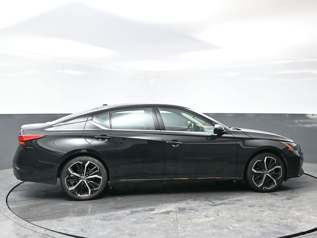 Used 2024 Nissan Altima 2.5 SR Sedan