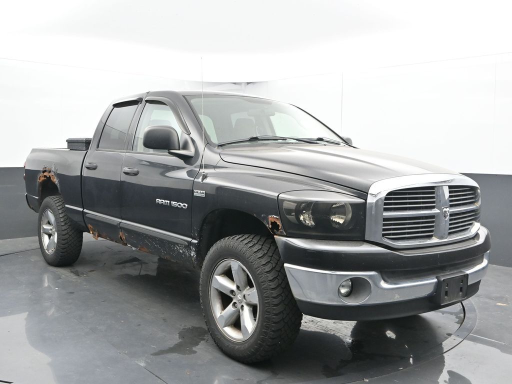 2007 Dodge Ram SLT photo 2